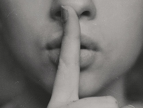 “Viure sota sorolls nocturns continuats vulnera els drets fonamentals“